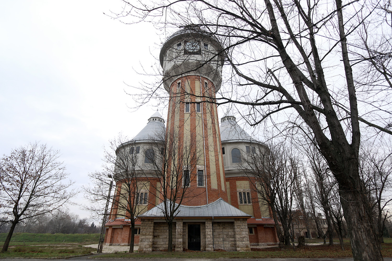 Illustration for article titled This Hundred-Year-Old Industrial Gem is Like Jabba's Real Life Palace
